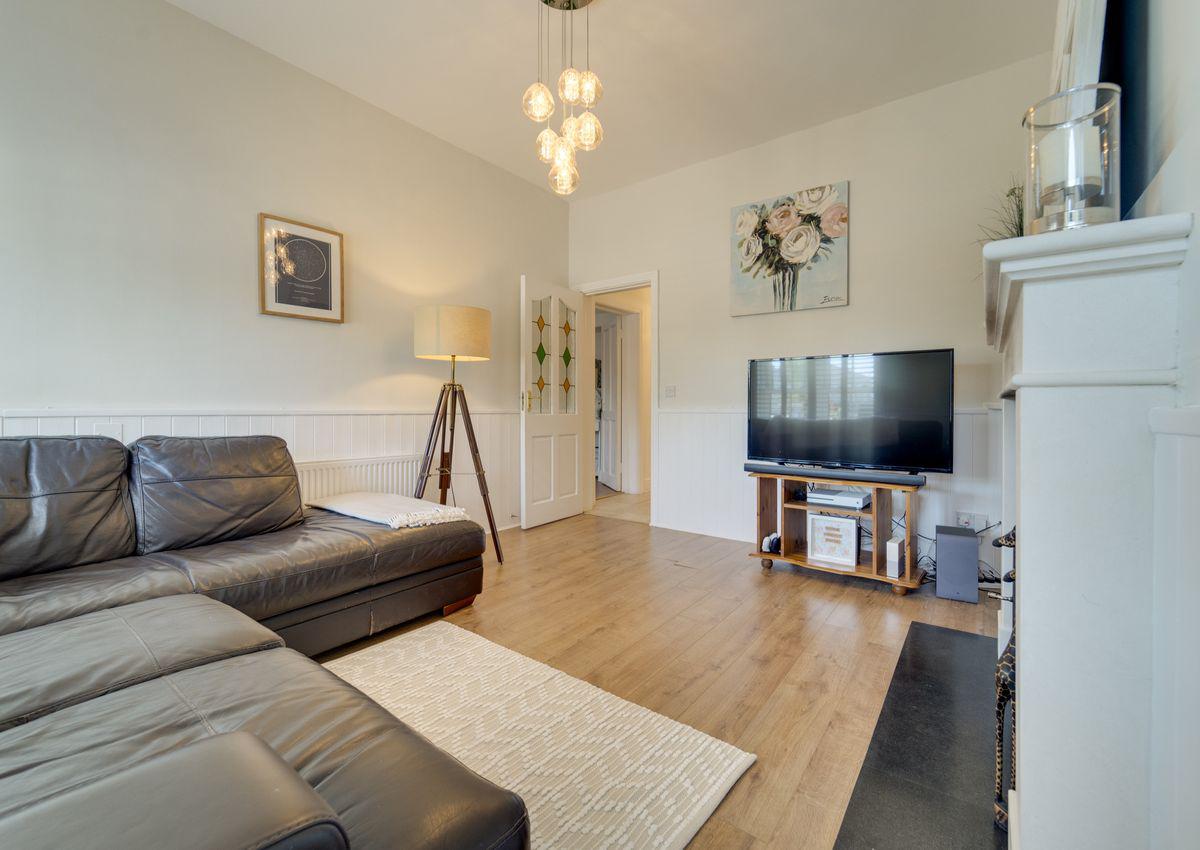 660 Ballycullen Road, Knocklyon, Ballycullen, Dublin 16, historical listing image 3