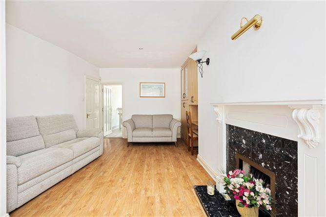 1 Sarsfield Terrace, Lower Main Street, Lucan, County Dublin, historical listing image 5