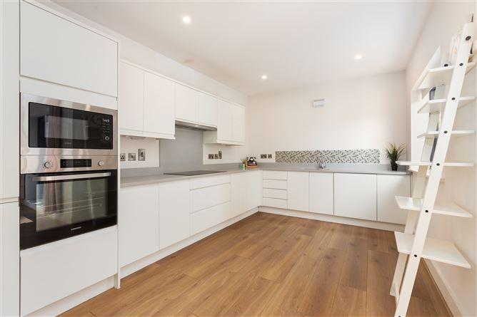 13 Sandyford Green, Sandyford, Dublin 18, historical listing image 4