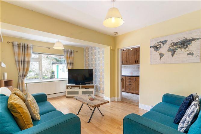 526 Pearse Villas, Sallynoggin, County Dublin, historical listing image 5