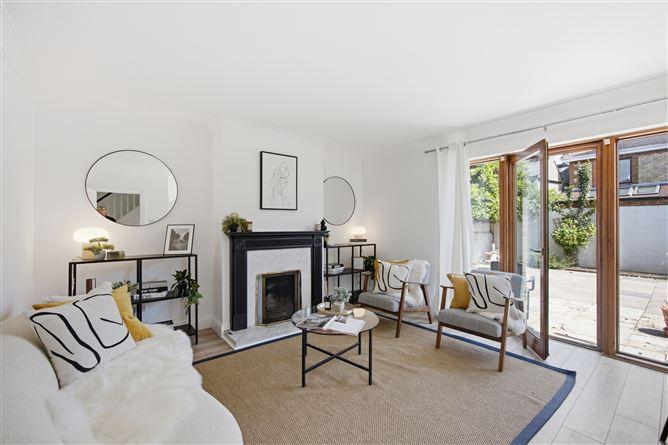 24, Oakley Square, Dublin 6, historical listing image 3