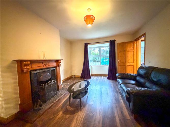 No. 5 Oaksview, Turough Road , Castlebar, Mayo, historical listing image 4