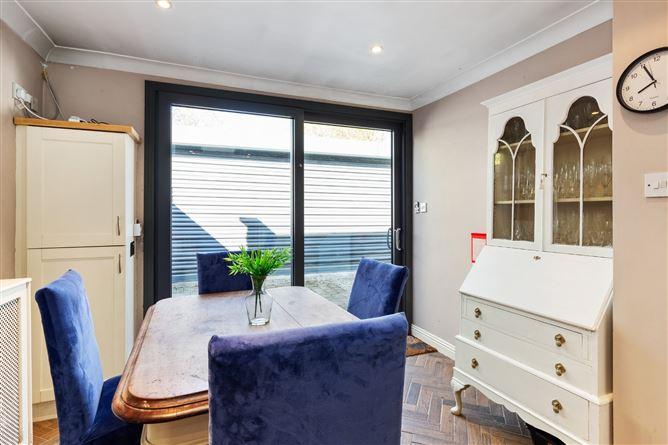 4 Castleknock Cottages, Castleknock Road, Castleknock, Dublin 15, historical listing image 3