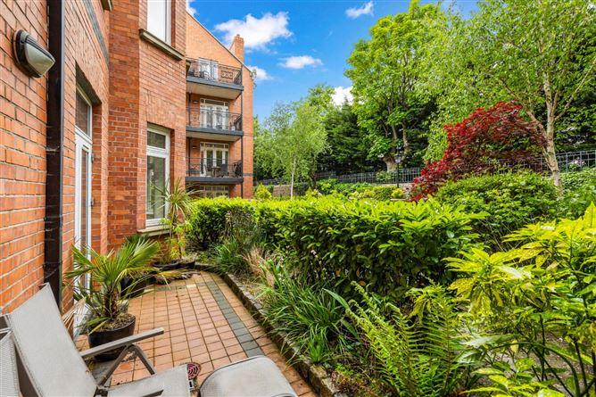 3 malton, 31 33 merrion rd, ballsbridge dublin 4, historical listing image 4
