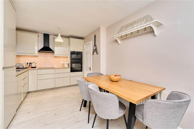 10, Riverwood Gardens, Dublin 15, historical listing image 6