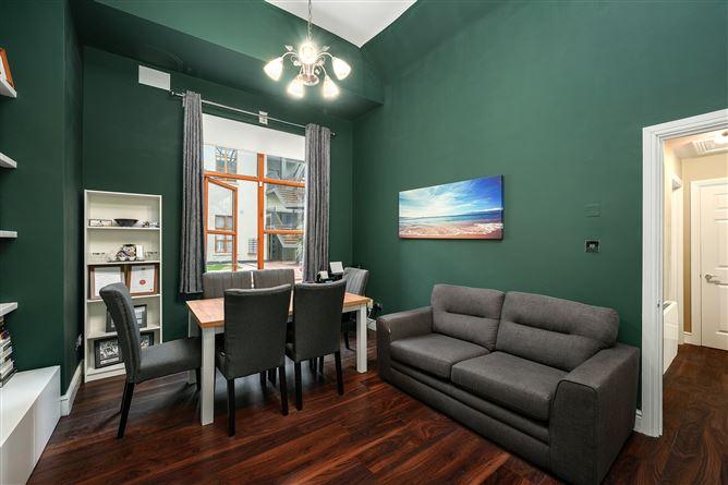 109, Winter Garden Pearse Street, The, Dublin 2, historical listing image 6