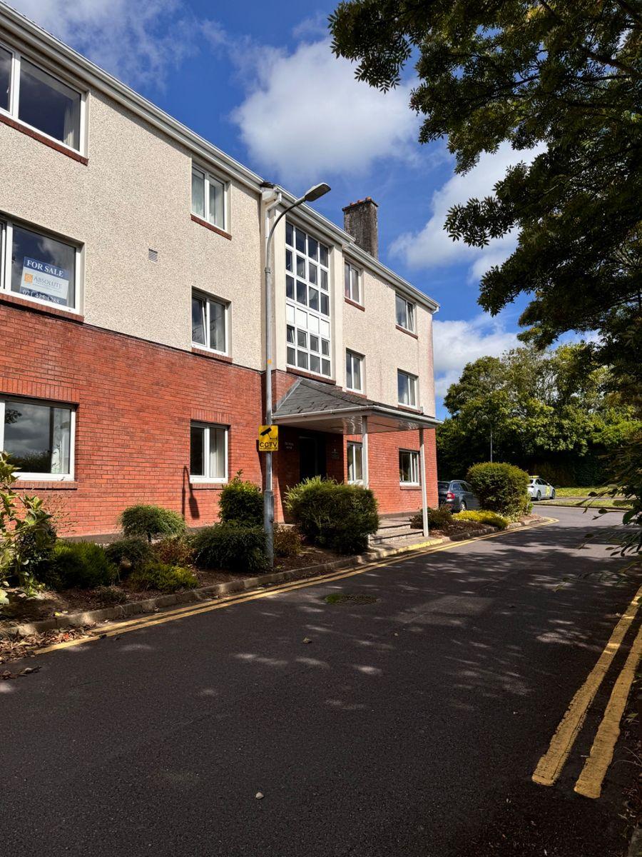 Apartment 47 , The Cedars, Wentworth Gardens, Wilton, Co. Cork, T12Y659, historical listing image 2