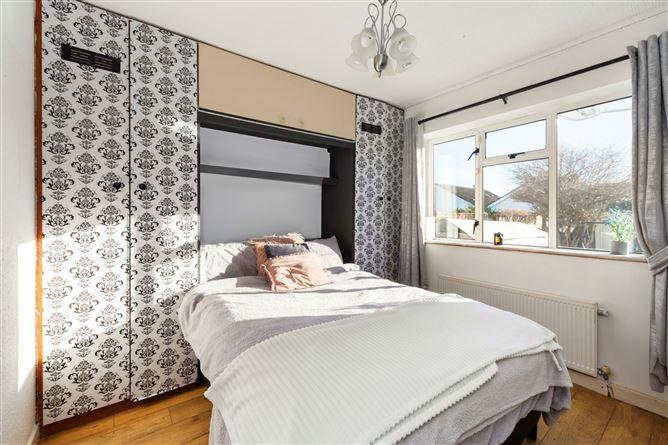 12 Cedar Avenue, Kingswood, Dublin 24, D24XC2F, historical listing image 5