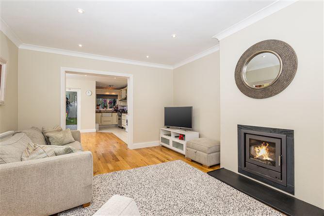 6 Beach View, Del Val Avenue, Sutton, Dublin 13, D13WK61, historical listing image 2