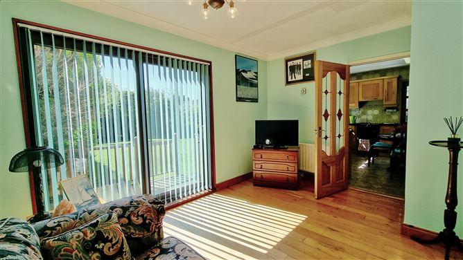 7 Rosebank, Oldbawn, Dublin 24, historical listing image 5