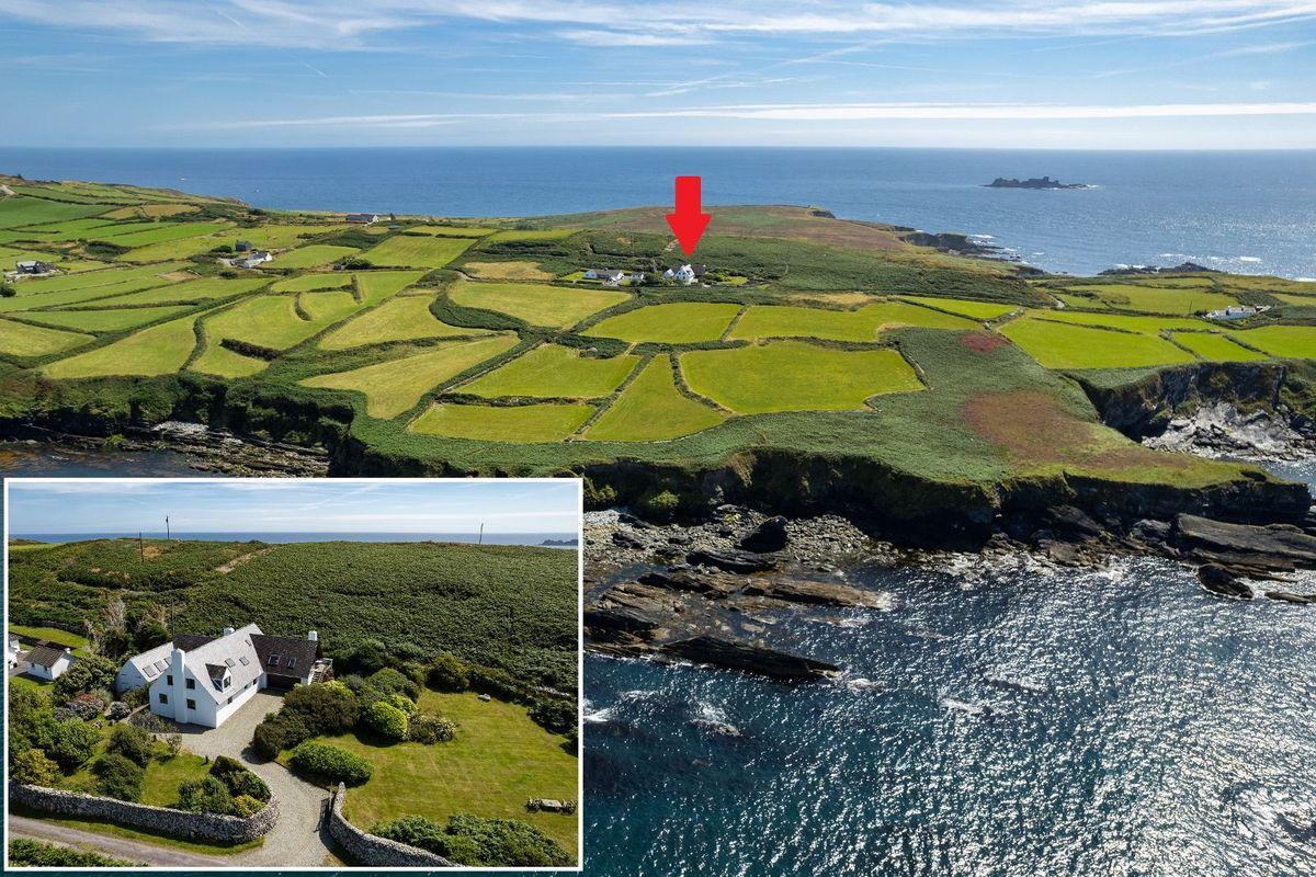 Toe Head, Castletownshend, Co. Cork, P81T226, historical listing image 1