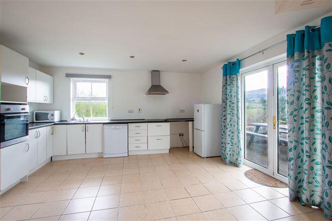 Derreenkealig, Bantry, Co. Cork, historical listing image 4