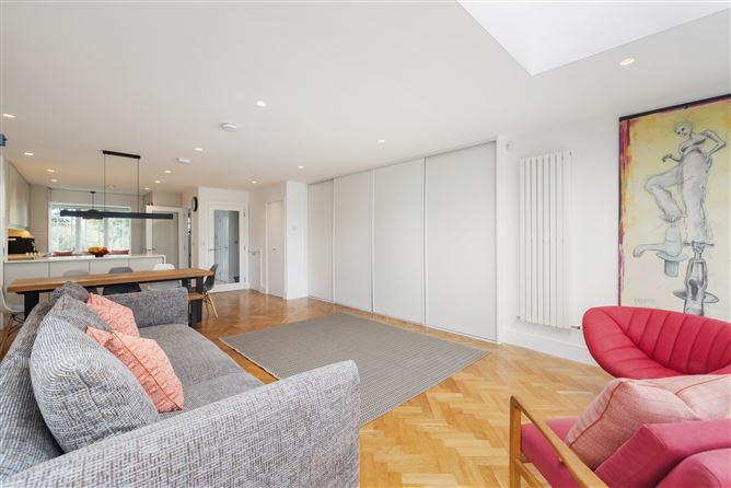6 Village Gate, Dalkey, County Dublin, historical listing image 4