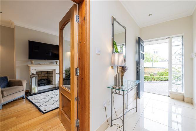 9 Dalton Mews, Malahide, County Dublin, historical listing image 5