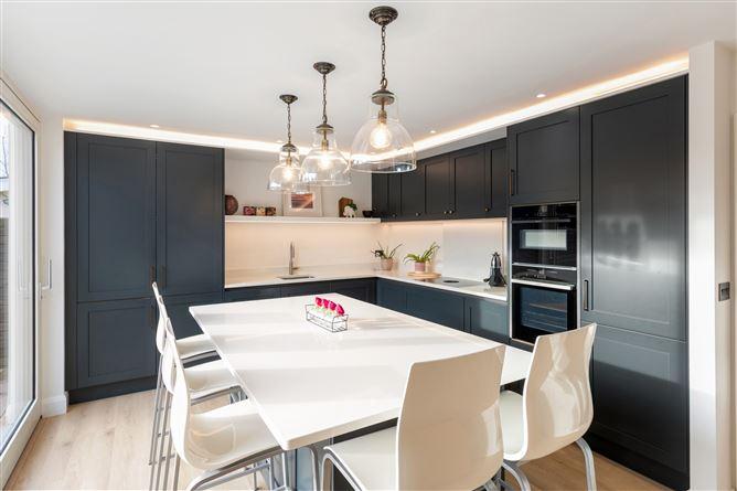 23, Brighton Avenue, Dublin 18, historical listing image 6