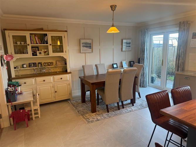 18 Carraig Mor , Loughrea, Galway, historical listing image 6