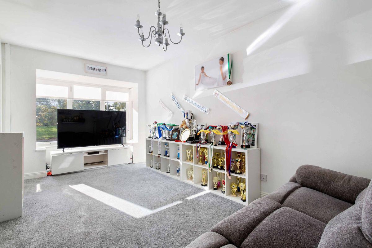 3 Luttrellstown View, Castleknock, Dublin 15, historical listing image 5