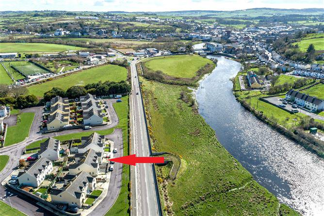 42 The Moorings, Skibbereen, Co. Cork, P81KD60, historical listing image 5