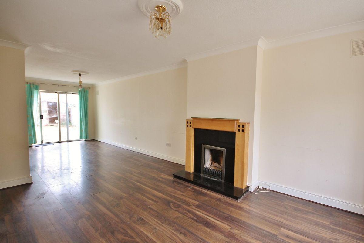 1 Liffey Dale, Liffey Valley Park, Lucan, Co. Dublin, historical listing image 3