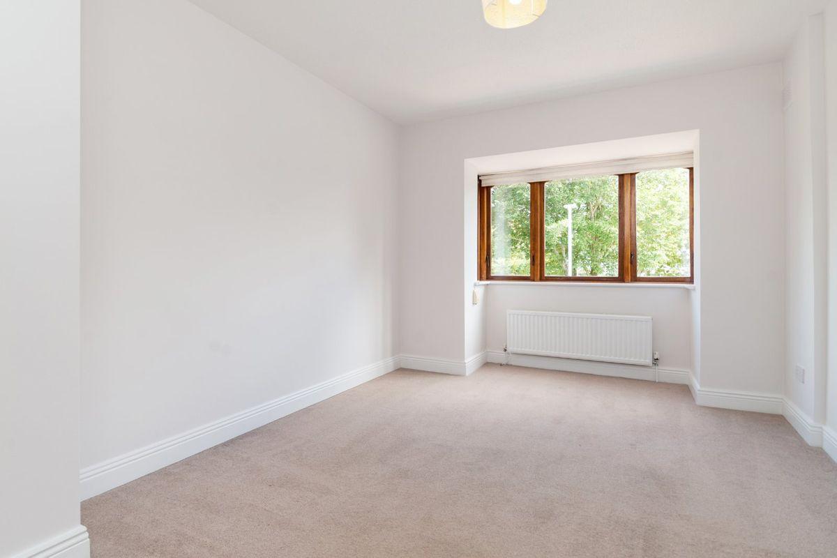 113 Stonepark Abbey, Rathfarnham, Dublin 14, historical listing image 6