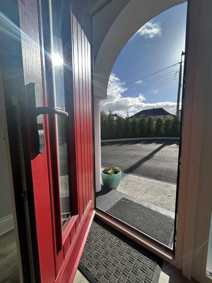 8 Victoria Court, Lahinch Road, Ennis, Co. Clare, V95T8X2, historical listing image 5