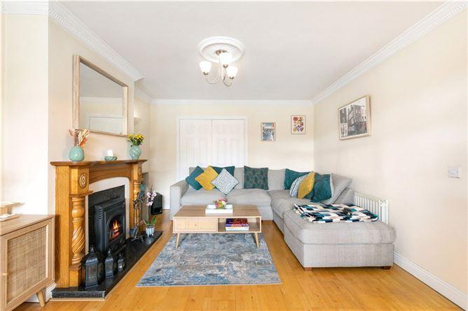 2 Yellow Nook Avenue, Johnstown Road, Cabinteely, Co. Dublin, historical listing image 4