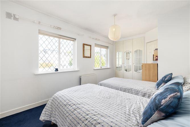 18, Sandyford Hall Drive, Dublin 18, historical listing image 5