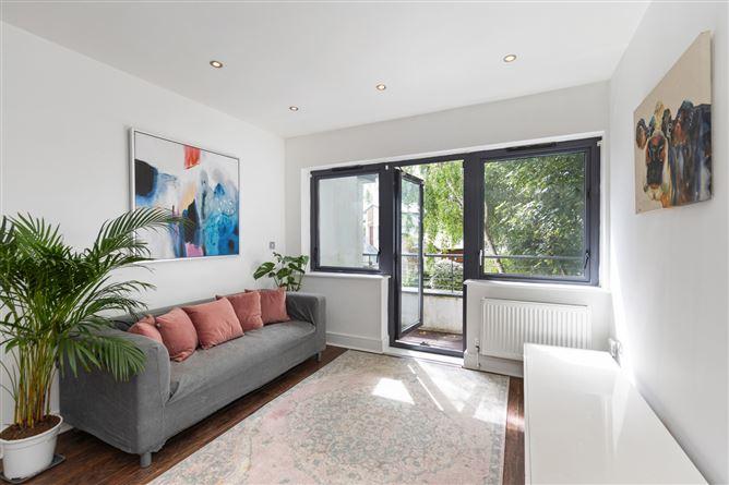 15 Brennanstown Court, Cabinteely, Dublin 18, historical listing image 3