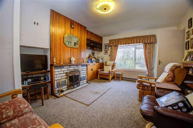 102 Umlagh Cottages, Carrigart, County Donegal, historical listing image 1