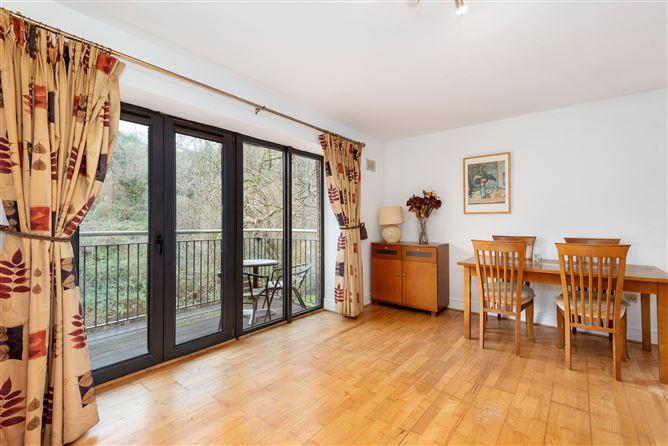18 Upper Dargle Road, Bray, Co. Wicklow, historical listing image 2