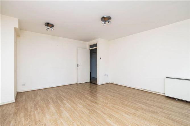 Apt 106 Block I, Bellevue, Islandbridge, Dublin 8, historical listing image 4