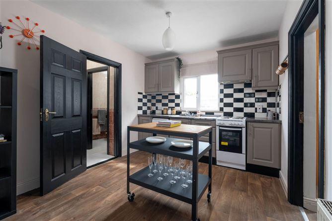 65 Beaumont Avenue, Churchtown, Dublin 14, County Dublin, historical listing image 5