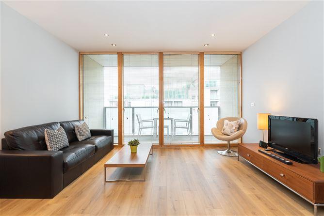 96 Kirkpatrick House, Spencer Dock, IFSC, Dublin 1, historical listing image 4