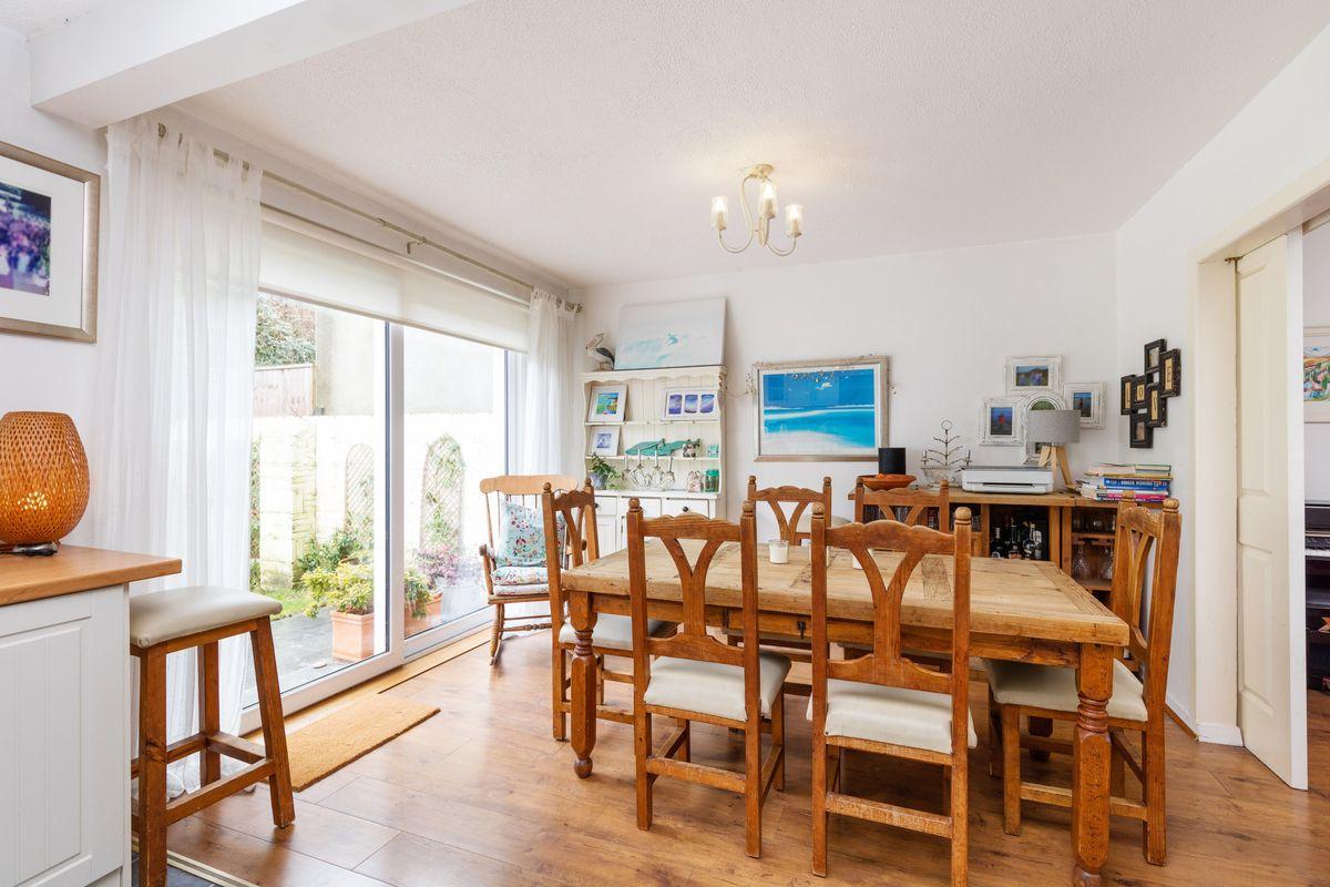 Original advertisement for 5 EVORA PARK, HOWTH, DUBLIN 13