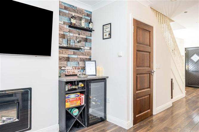 31, Holywell Square, Co. Dublin, historical listing image 6