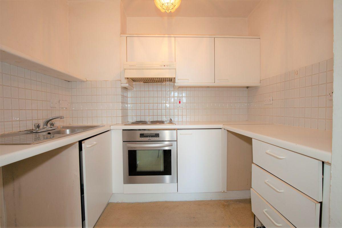 Apartment 20, Windermere, Gilford Road, Sandymount, Dublin 4, historical listing image 5