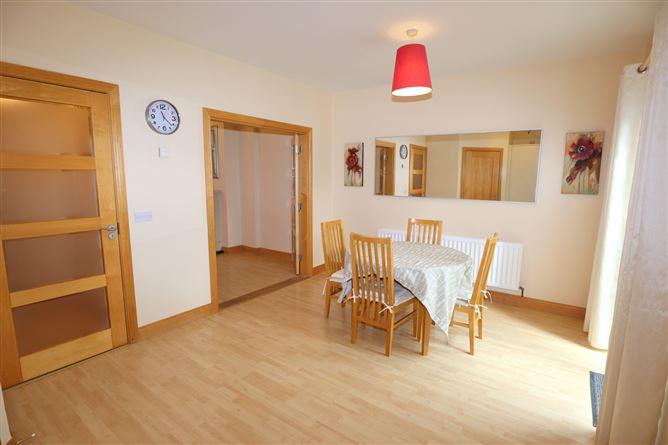 37 Park Heath, Grangerath, Drogheda, Co. Louth, historical listing image 6