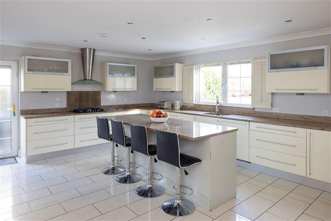 19 Molesworth Close, Knocksedan, Swords, County Dublin, historical listing image 6