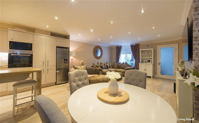 67 Lanesborough Court, Lanesborough Drive, Saint Margaret's Road, Finglas, Dublin, historical listing image 5