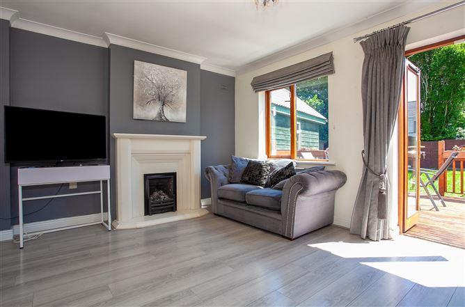 32, Straffan Grove, Co. Kildare, historical listing image 6