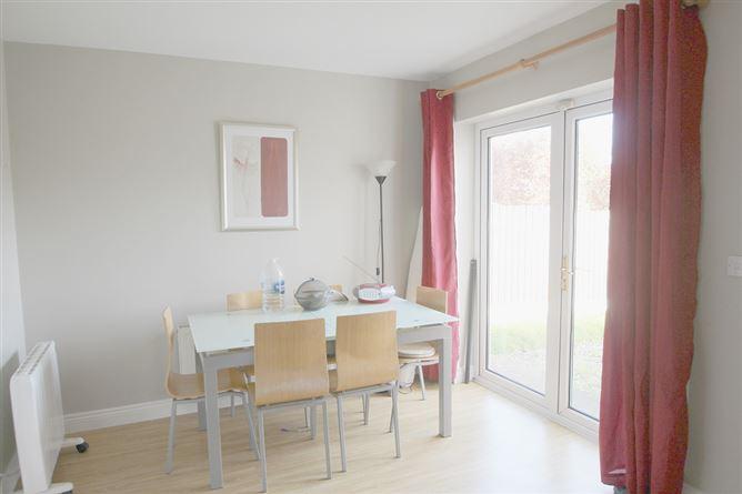 33 Droim Liath, Collins Lane, Tullamore, Co. Offaly, R35N2K5, historical listing image 6