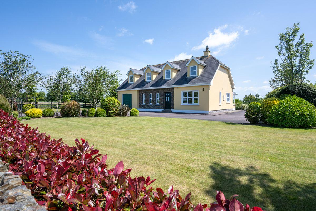 Kilbane, Ovens, Co. Cork, P31EF99, historical listing image 1