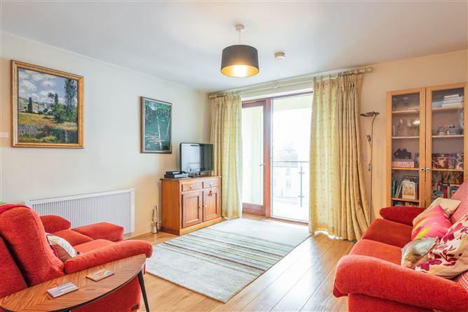 31 The Courtyard  Hill street, North City Centre, Dublin 1, historical listing image 4