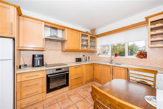 10, River Court, Co. Meath, historical listing image 6