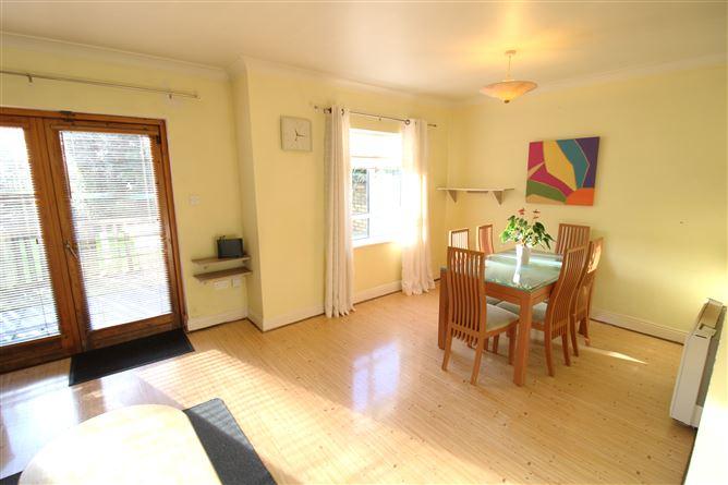 73, The Courtyard Clonsilla Road, Dublin 15, historical listing image 5
