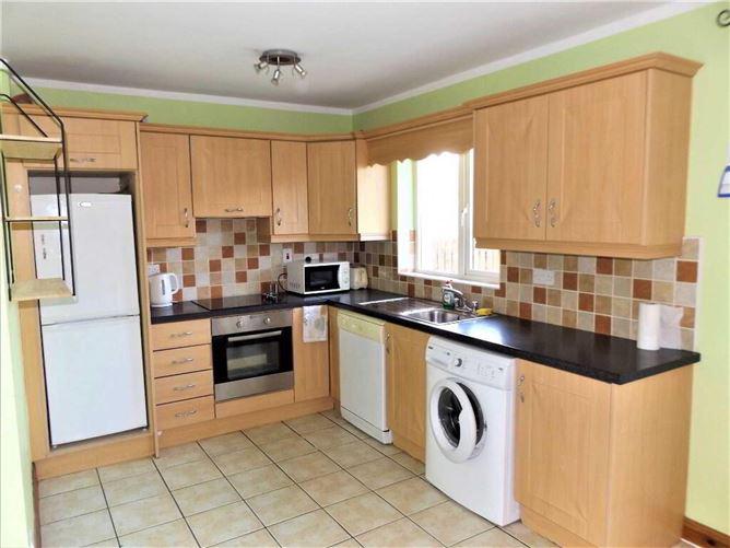 43 Ard Na Greine, Roscrea, Co. Tipperary, historical listing image 2