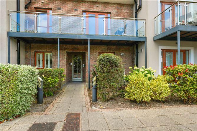 Apt 1 El Pinar, Kilgobbin Road, Sandyford, Dublin 18, historical listing image 4