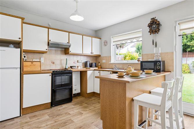 33, Glencairn Lawn, Dublin 18, historical listing image 6