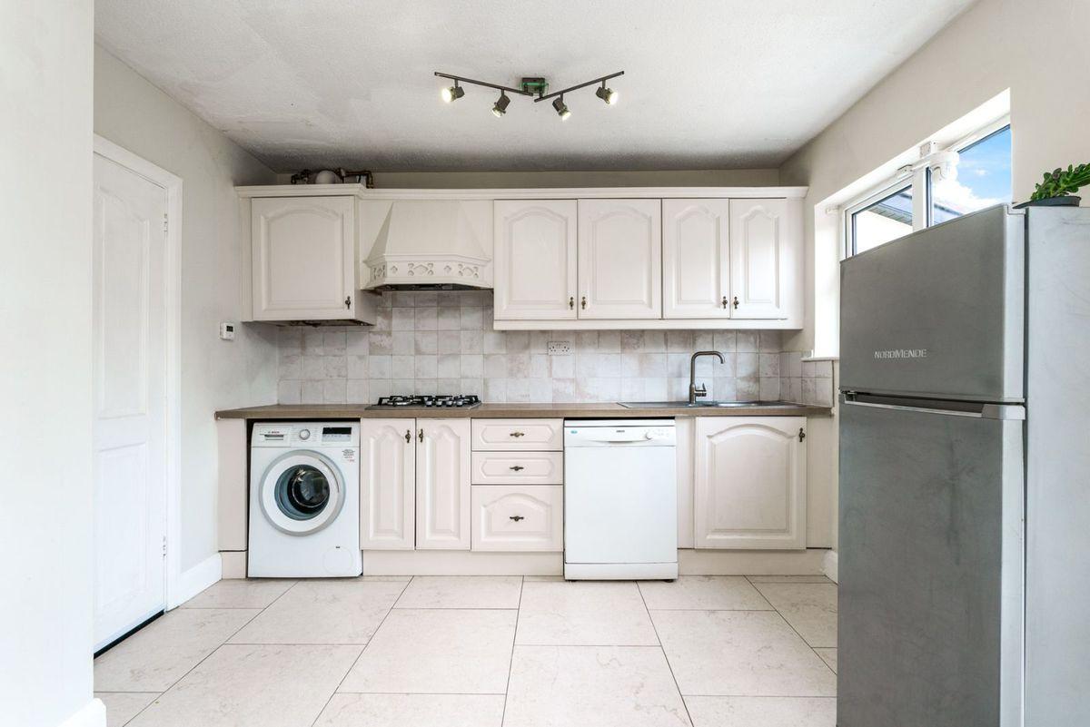 70 Beaufort Downs, Rathfarnham, Dublin 14, historical listing image 6