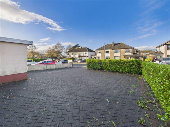 Le Cala, 16, Halldene Gardens, Co. Cork, historical listing image 3